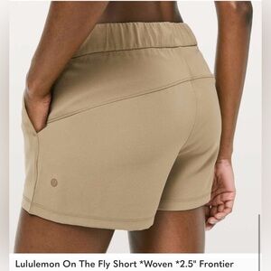 Lululemon On The Fly Short *Woven *2.5" Frontier